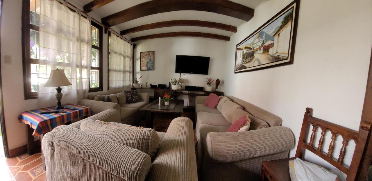 Villas Santa Ana-Ricardo Antigua Екстер'єр фото