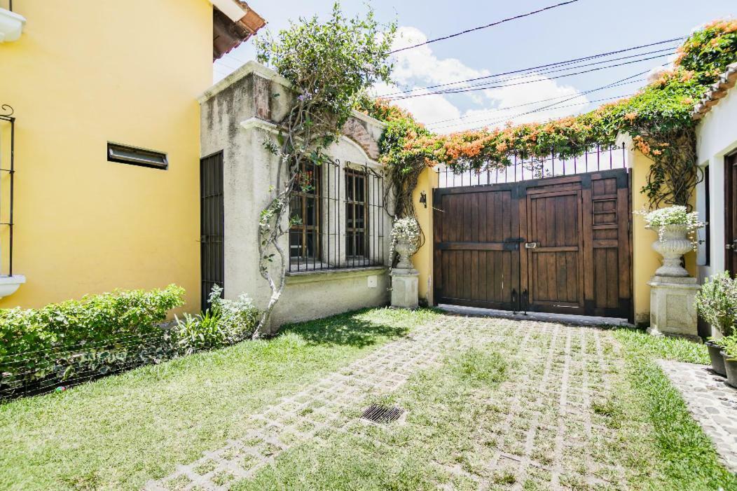 Villas Santa Ana-Ricardo Antigua Екстер'єр фото
