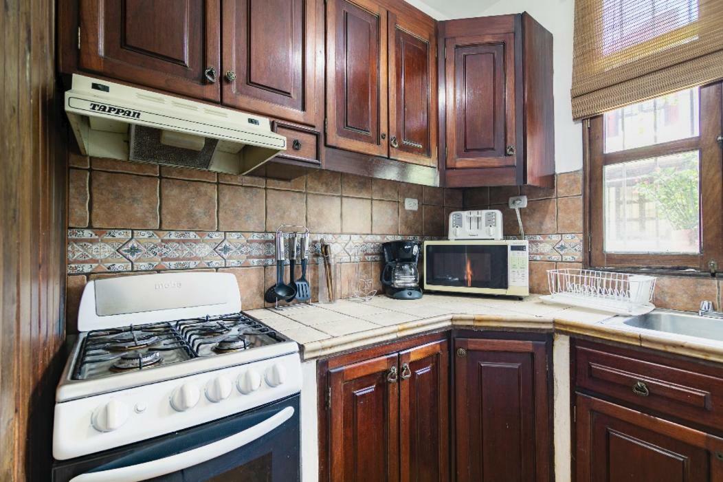 Villas Santa Ana-Ricardo Antigua Екстер'єр фото